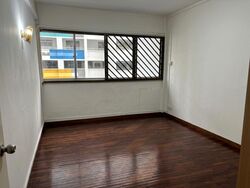 Blk 323 Jurong East Street 31 (Jurong East), HDB Executive #596494211